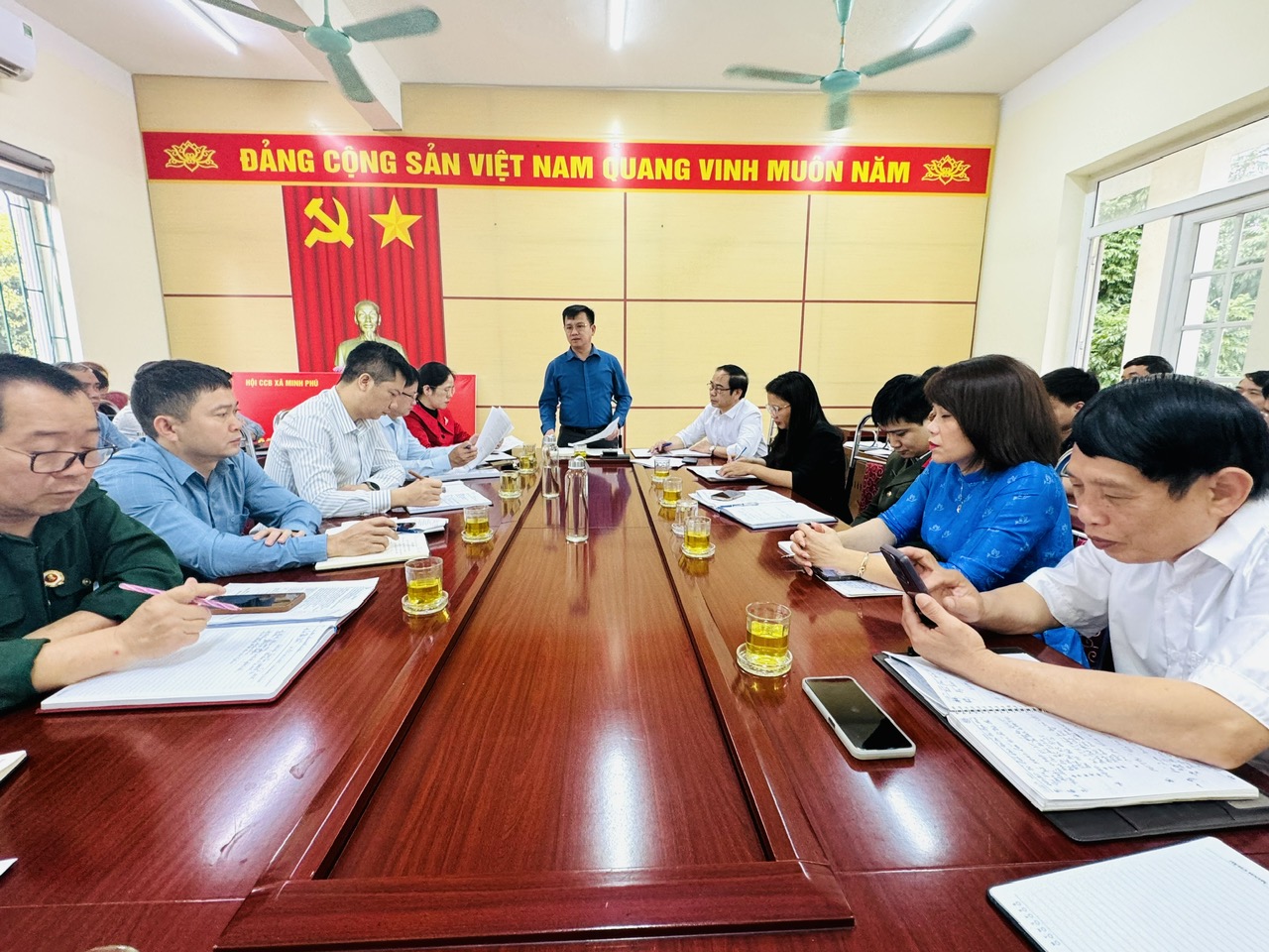 UBND xã Minh Phú tổ chức Hội nghị Triển khai Kế hoạch Tổ chức lấy ý kiến Nhân dân và Thông qua...